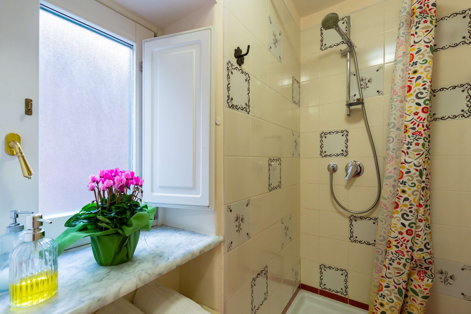 49b1914a-28c2-47e9-9f70-d2040fa05100