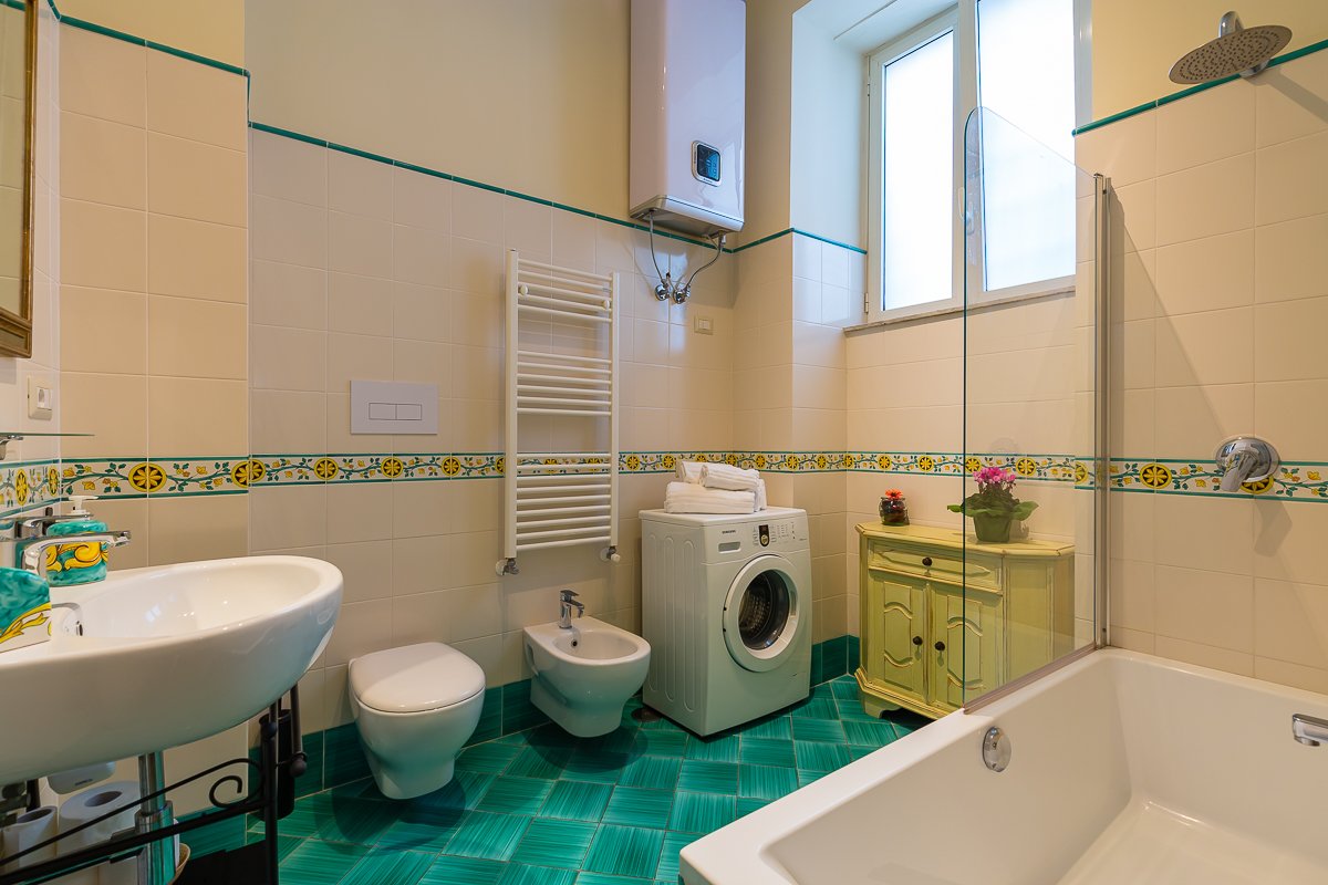 c731beea-6f8a-4aba-892b-915369ca85fb